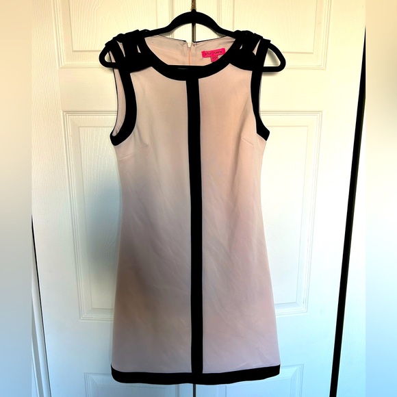Betsey Johnson Dresses & Skirts - Betsey Johnson Dress - 8, EUC